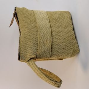 Wristlet bag